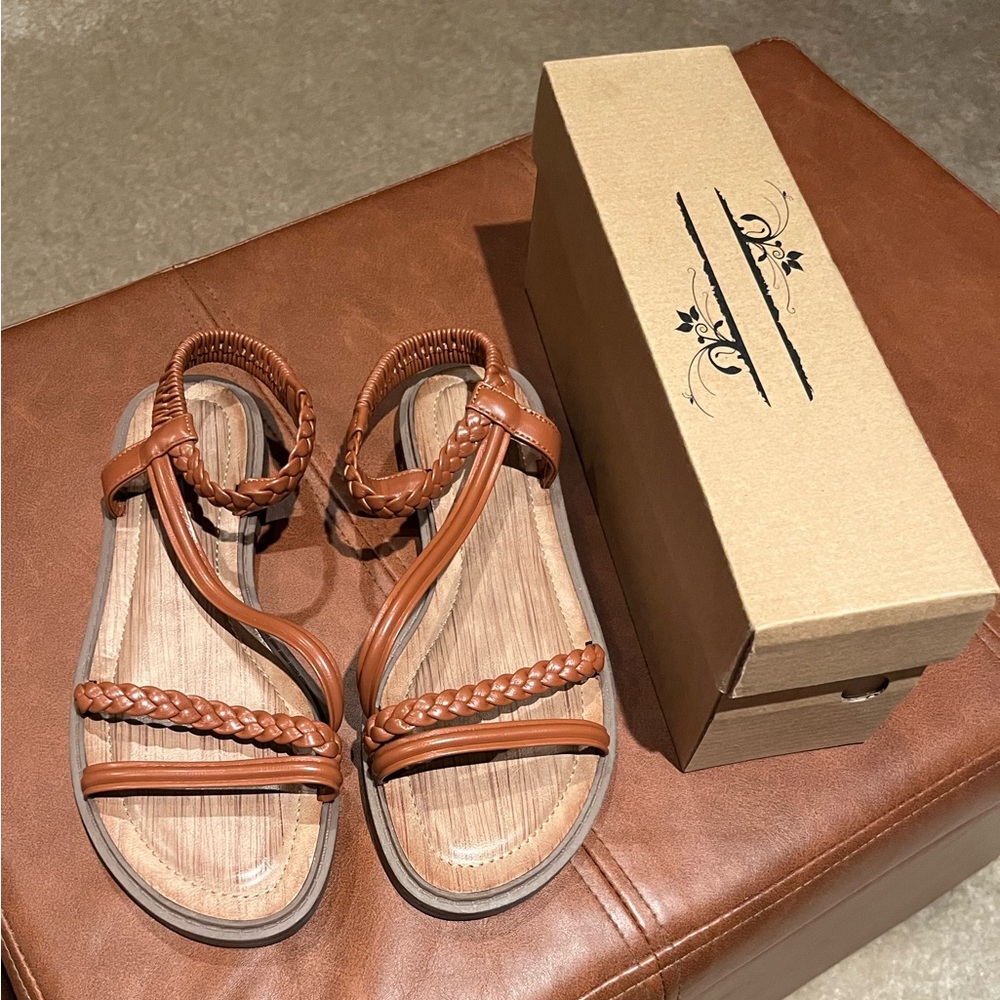 NEW WITH TAGS - Women’s Sandals